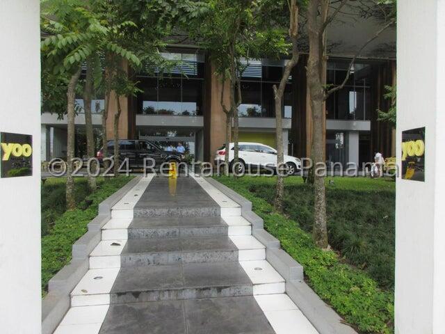 Exclusive Apartment in Av Balboa